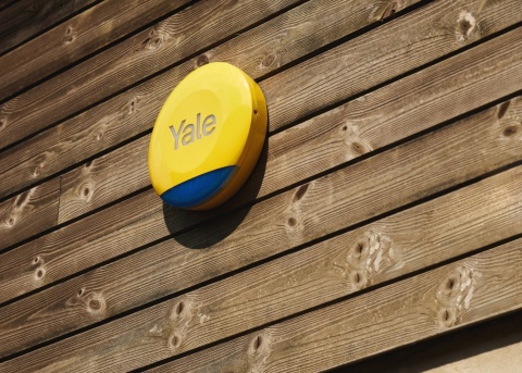 Zewnętrzna syrena Yale Smart Alarm Hub (żółta) Zewnętrzna syrena Yale Smart Alarm Hub (żółta)